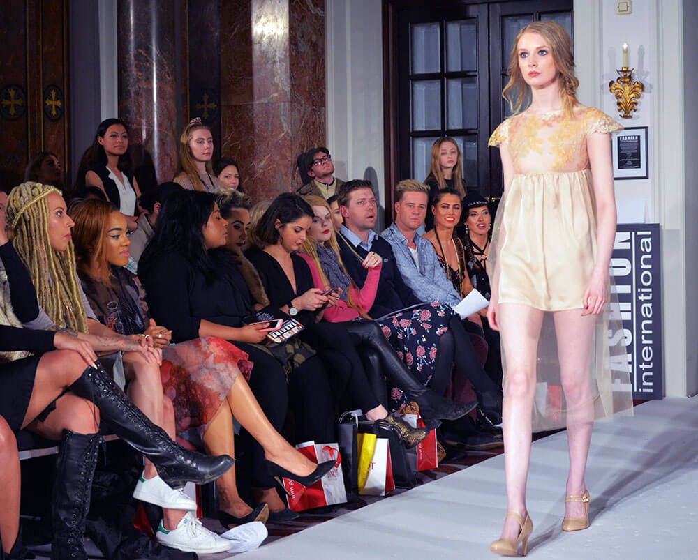 LFW Fall 2016-7 Fashion International 6