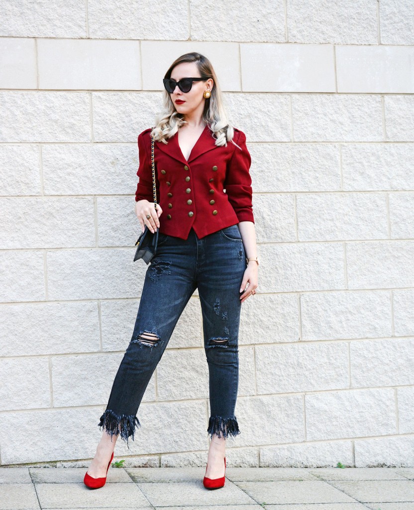 fashion blogger red blazer