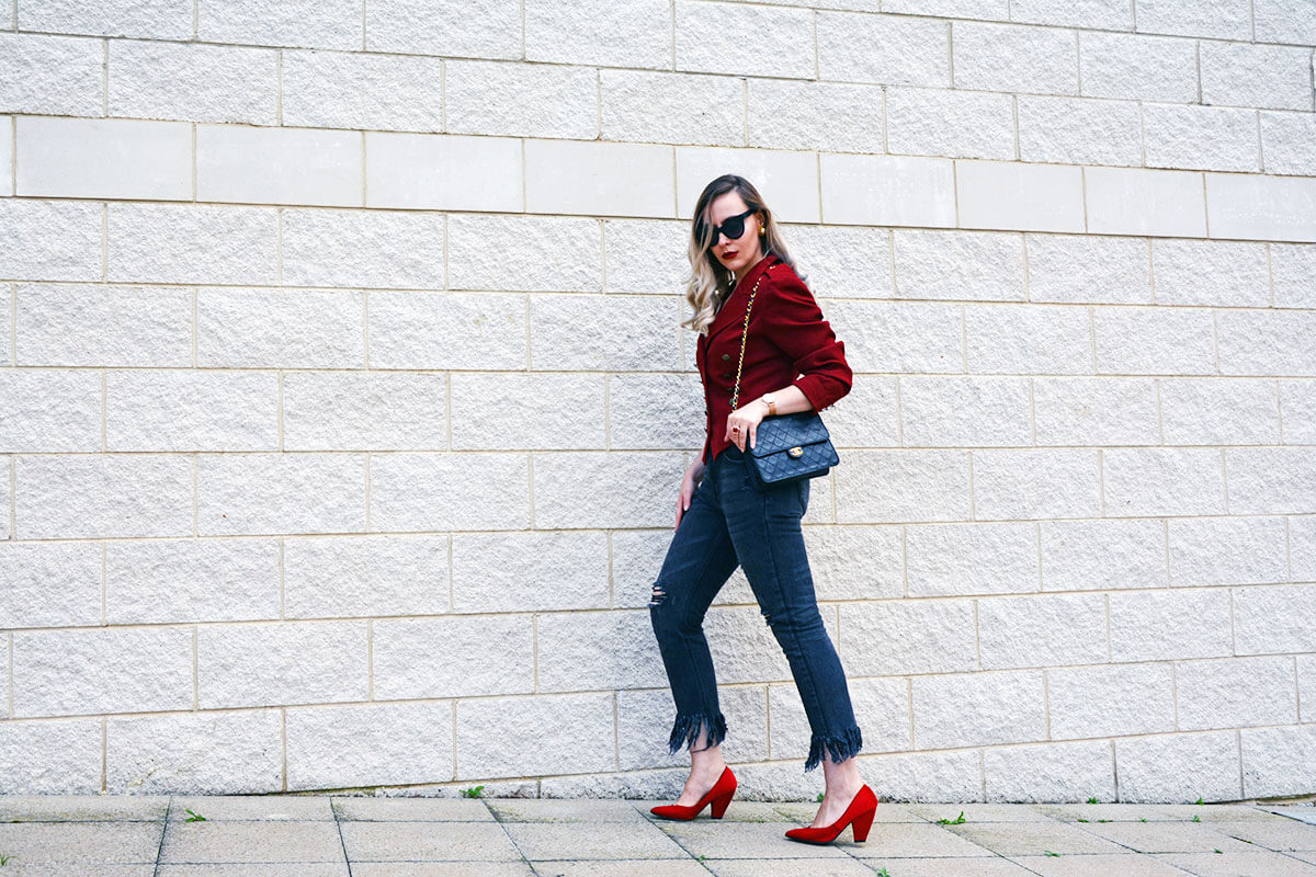 fashion blogger red blazer