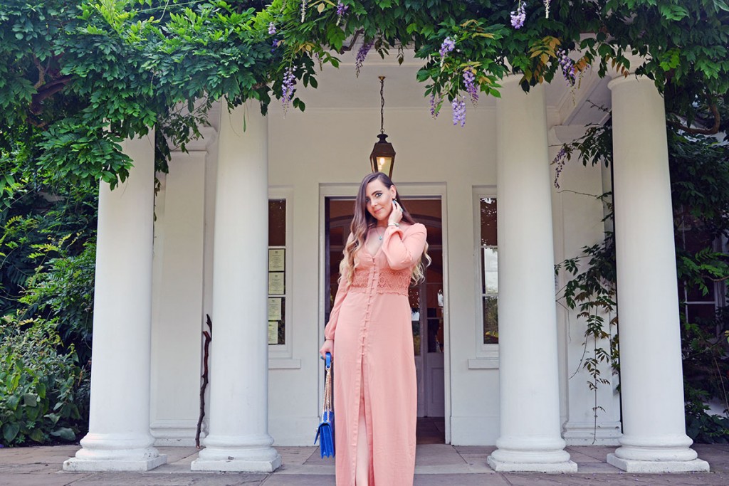 Influencer in Boohoo, Versace, Opal, Larimar and turquoise