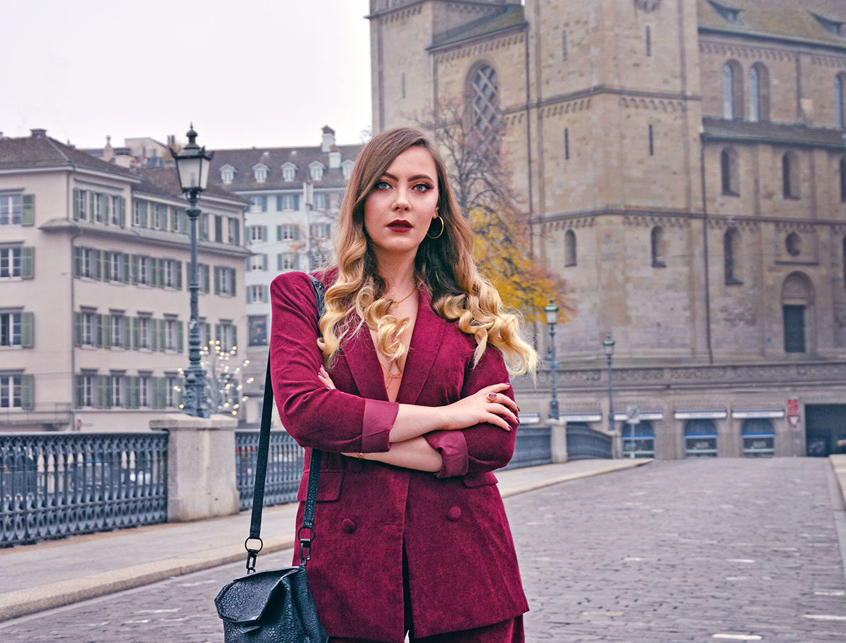 What jewellery should i wear to work