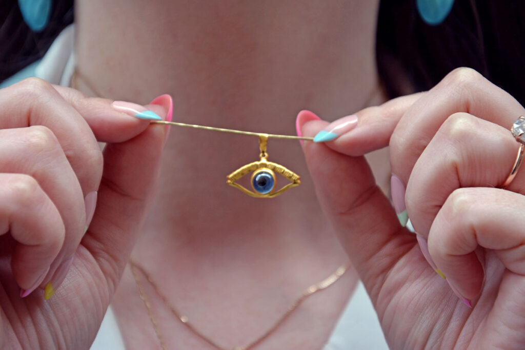 Jewellery-Content-Creator-Wears-Evil-Eye-Symbol-in-Jewellery