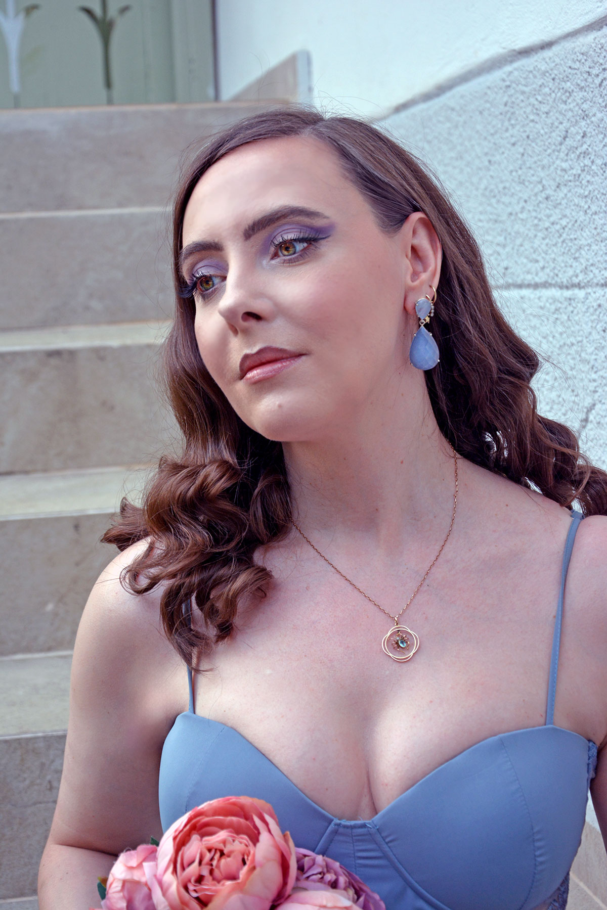 Wearing chalcedony, chalcedony history, chalcedony gemstone
